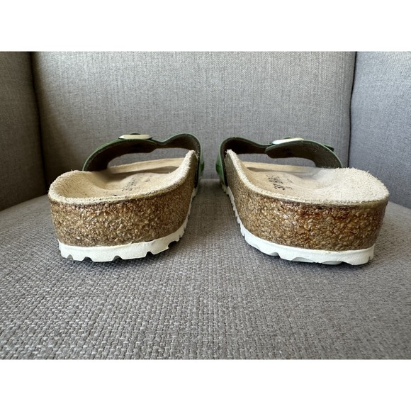 Birkenstock‎ Madrid Buckle Strap Sandal EU 37 US6/6.5 High Shine Patent Leather - Picture 4 of 8